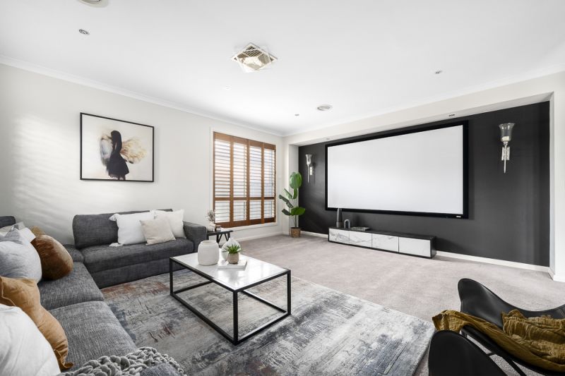 24 The Avenue, Caroline Springs - Thumbnail 3