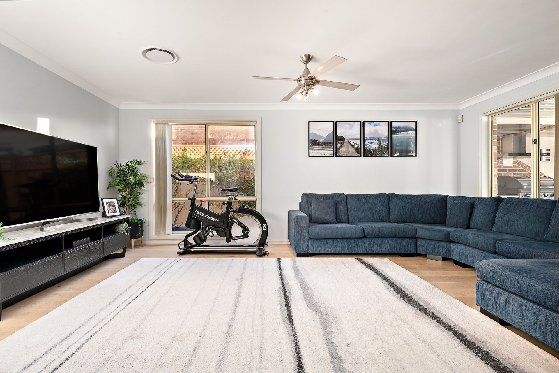 Real Estate For Sale 5 Busch Place St Helens Park , NSW