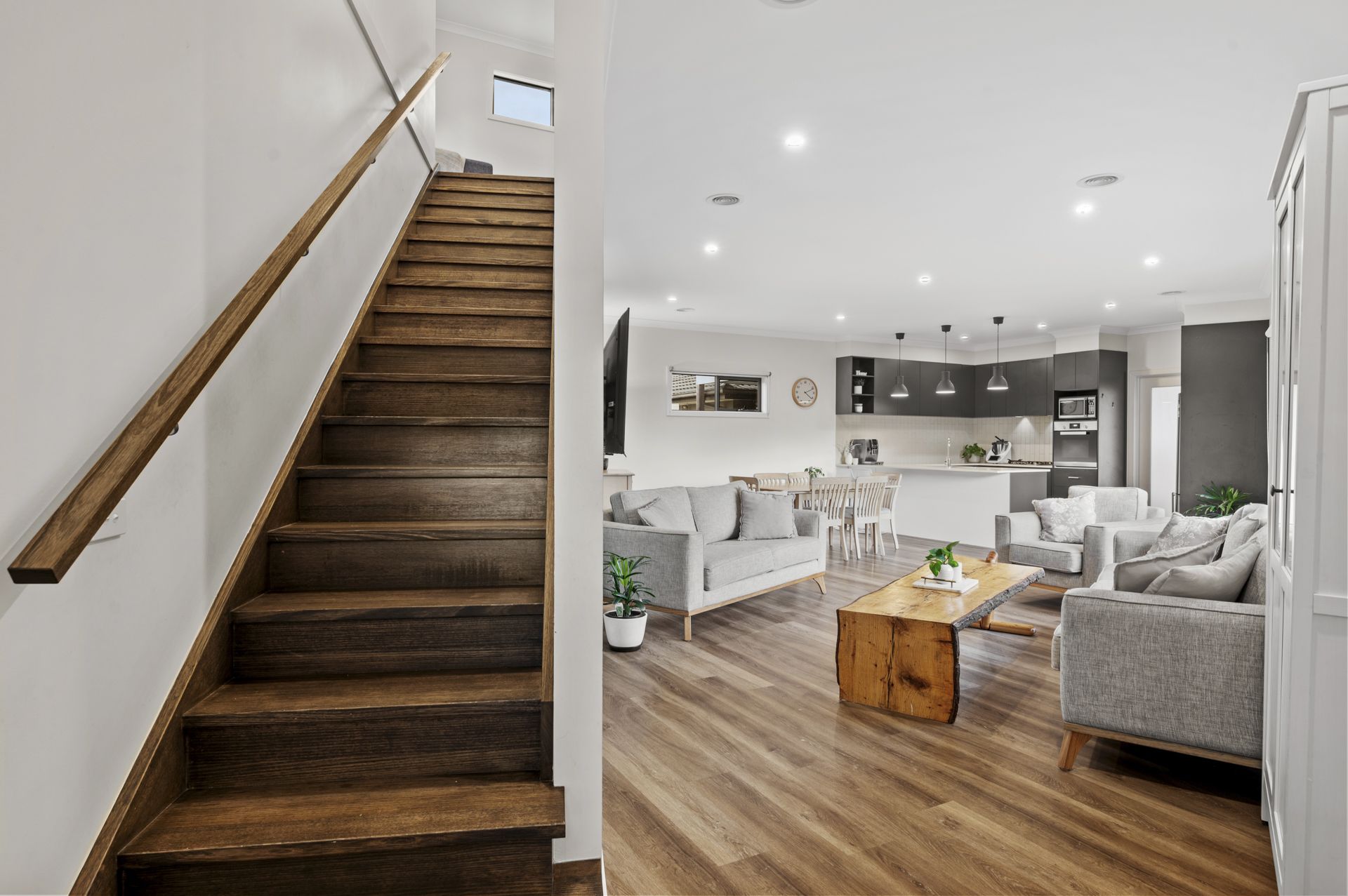Architecturally Designed Townhouse: Modern and Elegant
