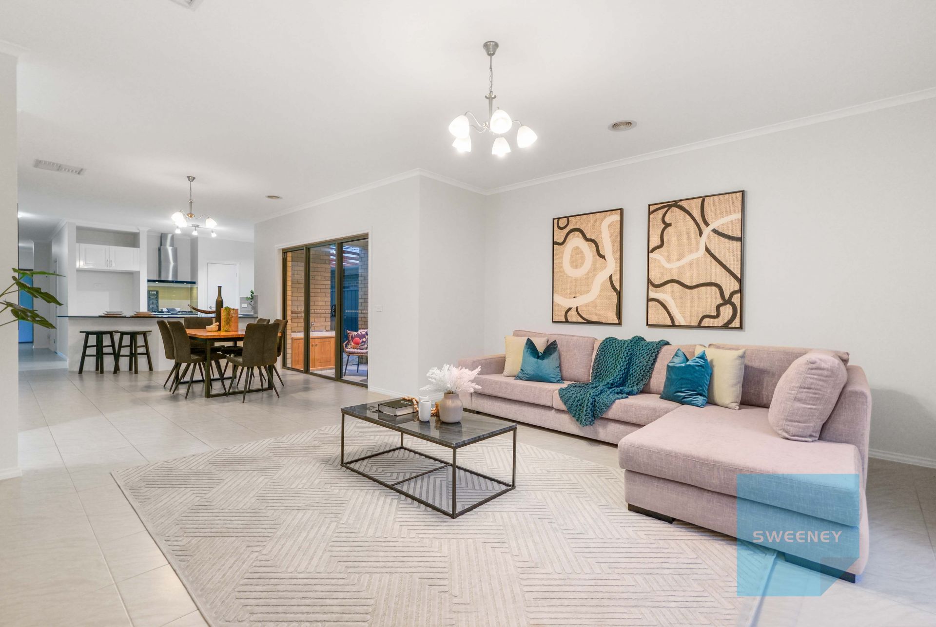 13 Damaine Circuit, Caroline Springs - Thumbnail 6