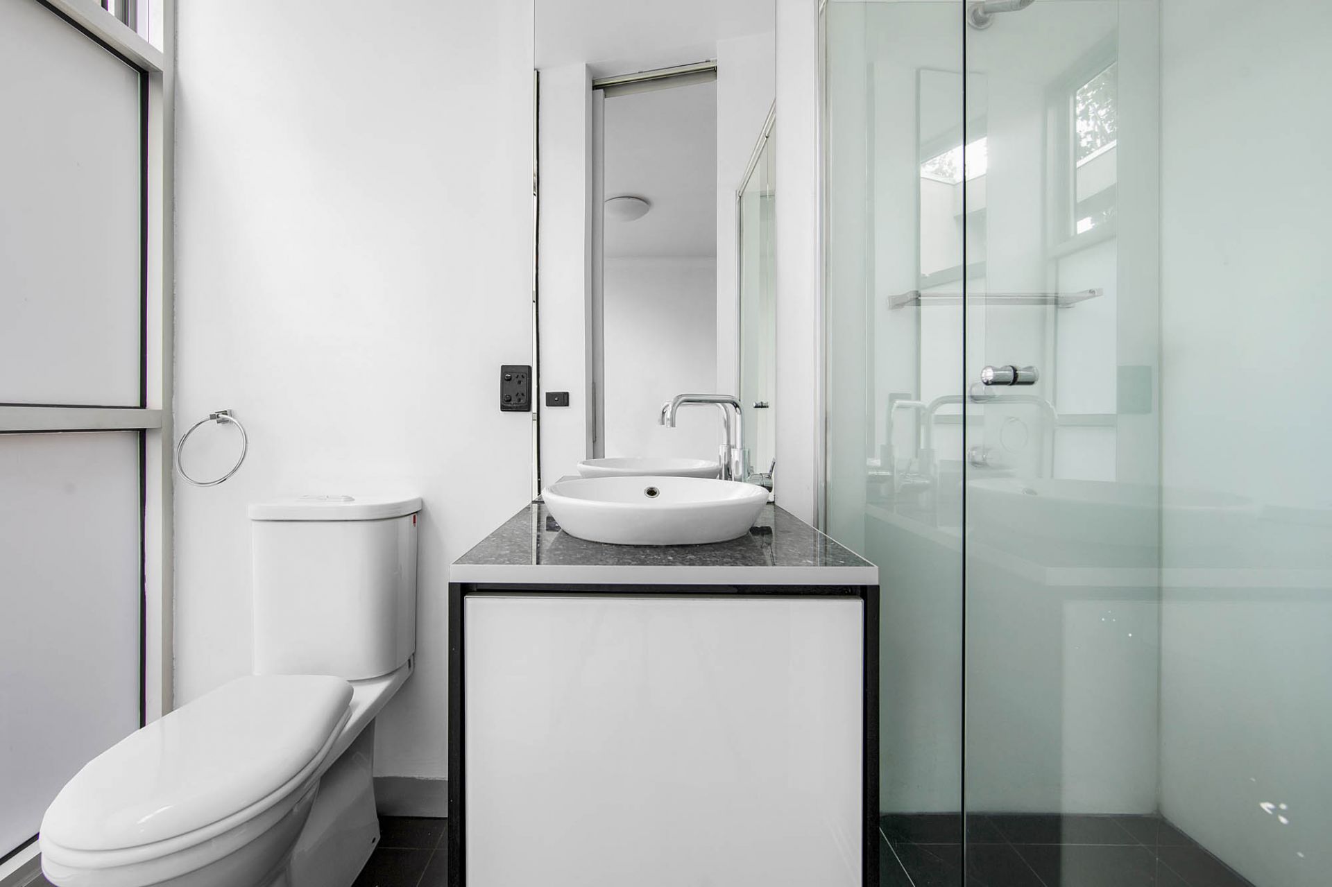 15/186 Barkly Street, St Kilda - Thumbnail 8