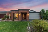 18 Viewbright Road, Clyde North VIC, Clyde North - Image 1