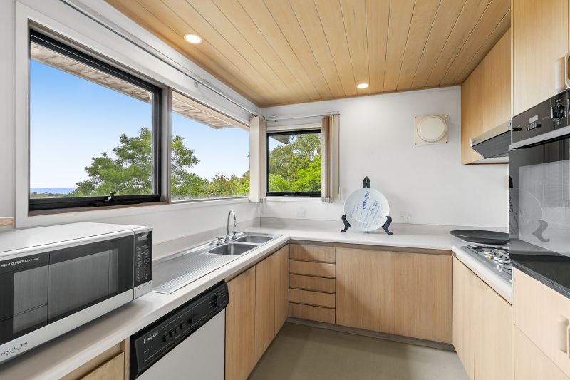 31 Great Ocean Road, Anglesea, VIC, Anglesea - Thumbnail 6