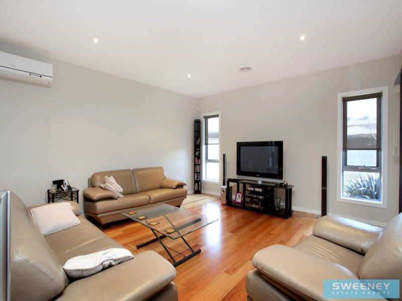 8 Flemington Street, Caroline Springs - Thumbnail 5
