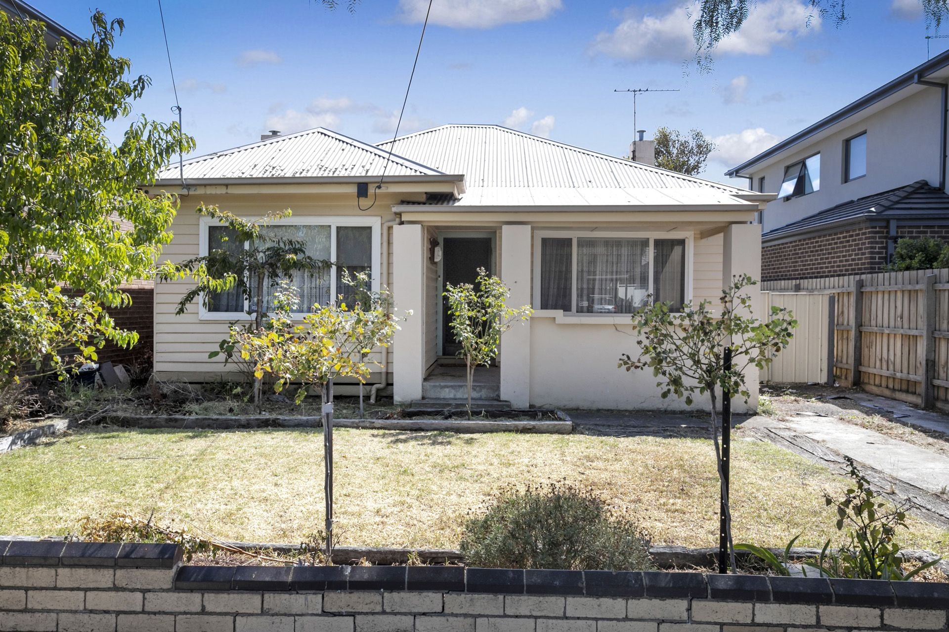 36 Austin Crescent West, Yarraville - Thumbnail 2