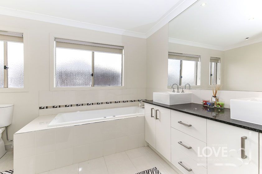 STYLISHNESS, SIZE & LOCATION, WHAT A WINNER!  *Insp Sat 8th Dec @ 12:55pm*