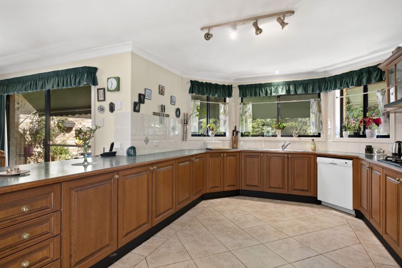 Real Estate For Sale 27 Macquarie Links Drive Macquarie Links , NSW