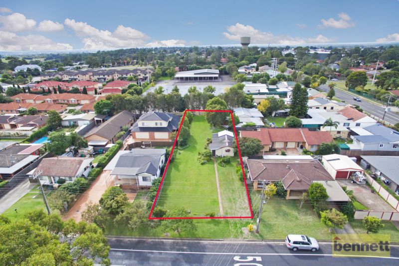 14 Woods Road, South Windsor - Thumbnail 2