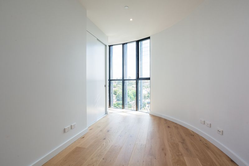 FABULOUS NEW STUDIO WITH VIEWS