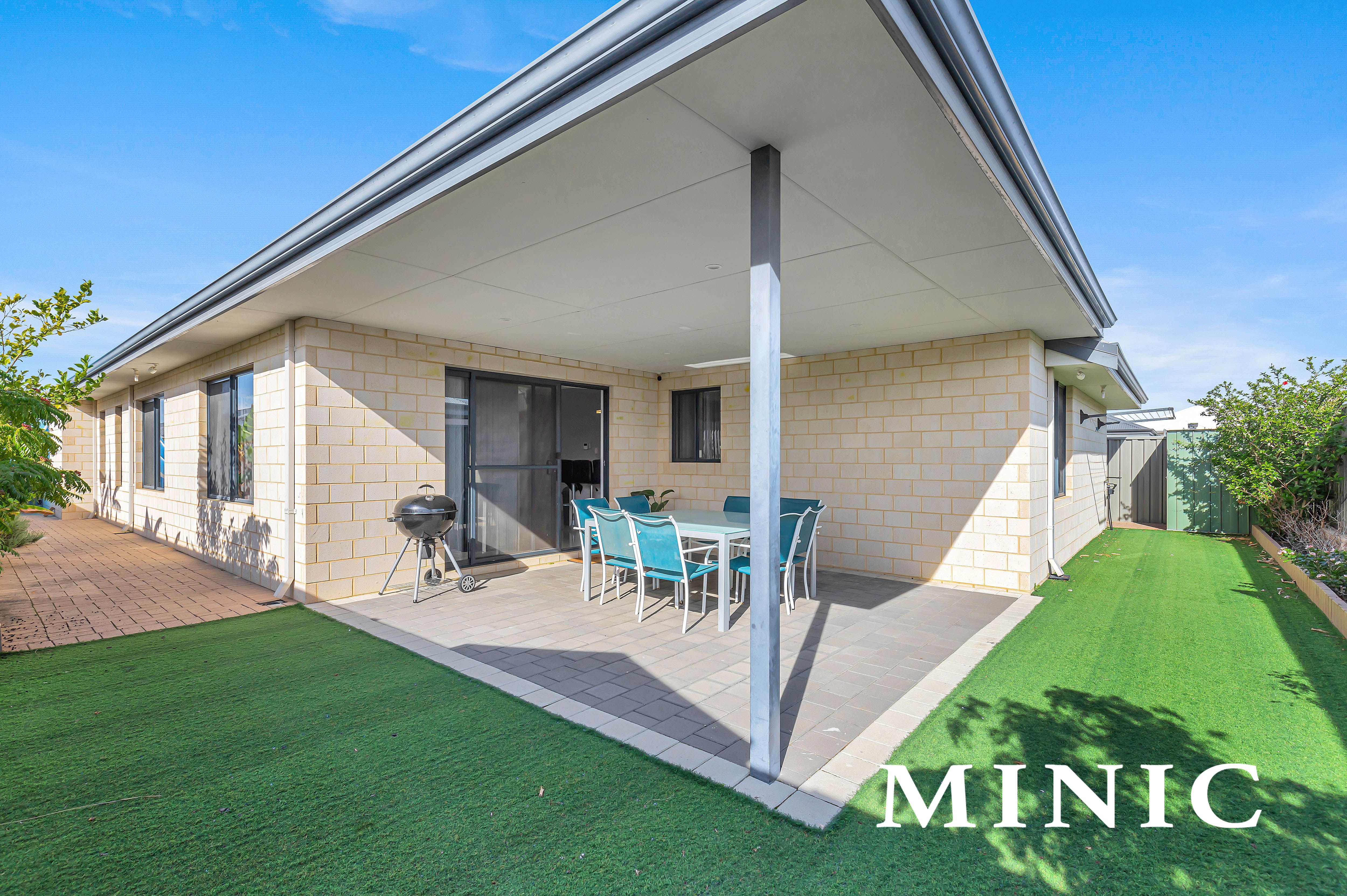18 Wonnich Street, Byford