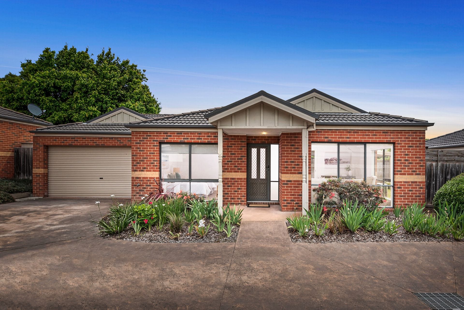 2/72 Eramosa Road West Road, Somerville OBrien Real Estate