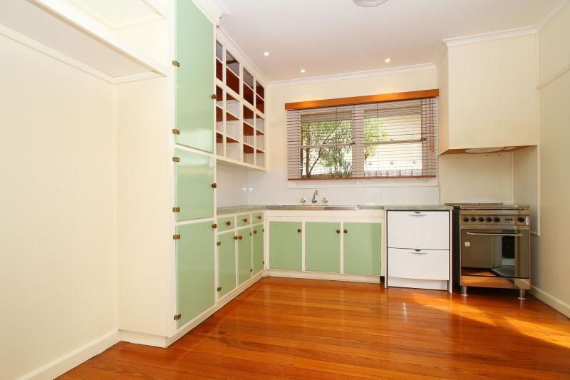 GREAT LOCATION GREAT HOME