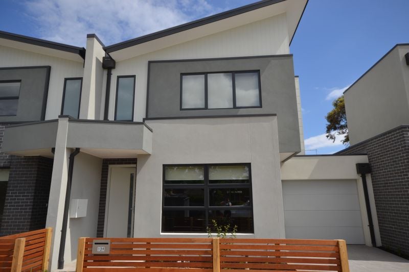 139 Altona Street, Heidelberg