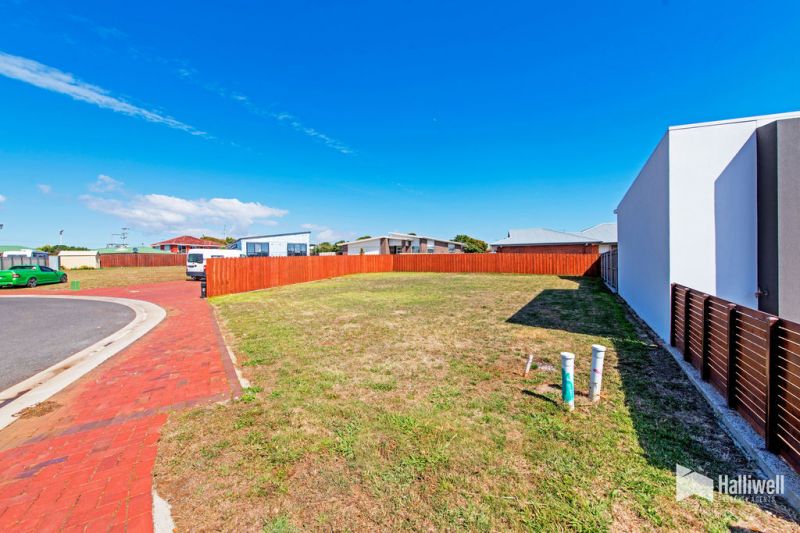 4 Charlotte Gardens, Devonport, Devonport - Thumbnail 6