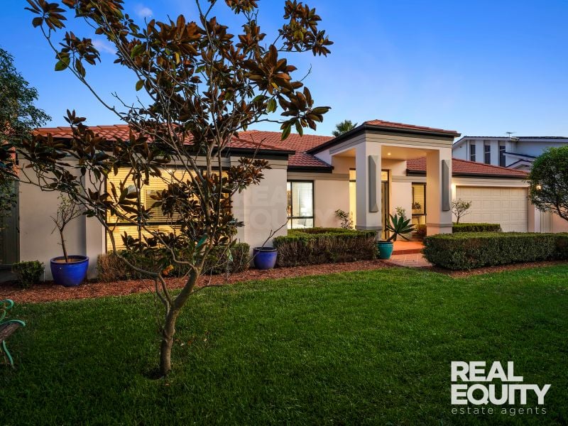 Real Estate For Sale 7 Wolverton Avenue Chipping Norton , NSW