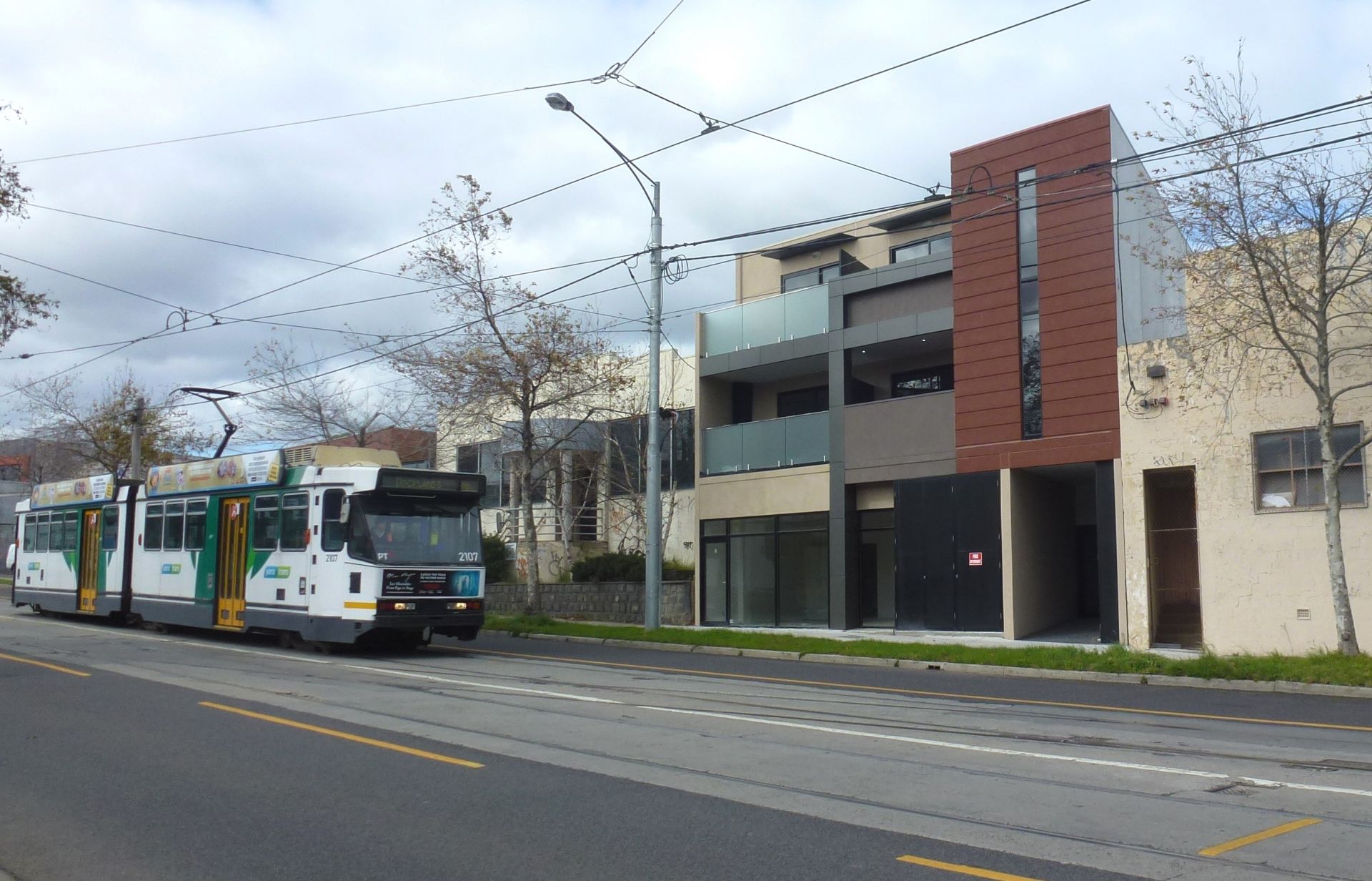 BRAND NEW SELF CONTAINED OFFICE SPACE!