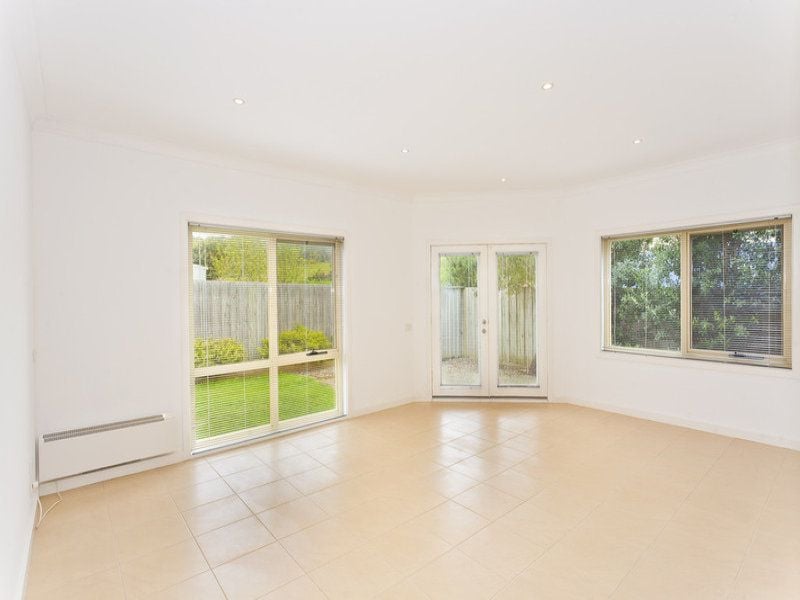 2/62 Cawood Street, Apollo Bay - Thumbnail 5