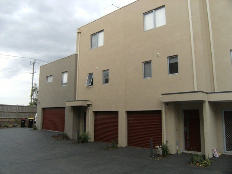 8/4 Hopetoun Green, Caroline Springs - Thumbnail 6