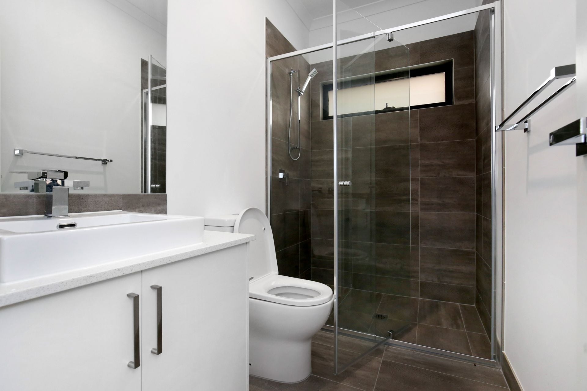 Beautiful Townhouse In Prime Location!