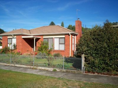 3
 
 
 
  
 
 
 1
 
 
 
  
 
 
 2
 
 
 
 
 
 
 
 4 Bradshaw Street, LATROBE TAS 7307, Latrobe - Thumbnail 2
