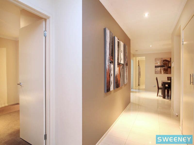 2 Coen Place, Caroline Springs - Thumbnail 4