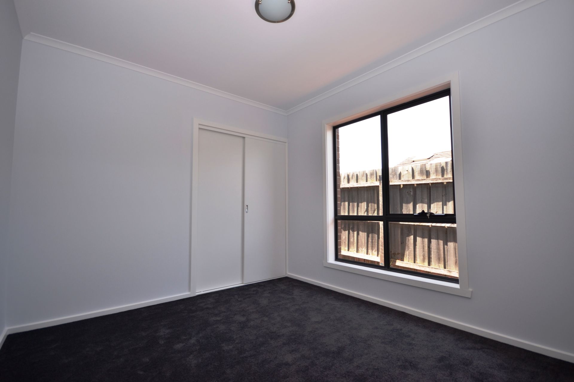 SPACIOUS AND LIGHT FILLED LIVING