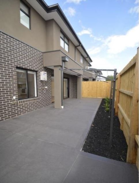 Your Dream Modern Townhouse Close to Everything!