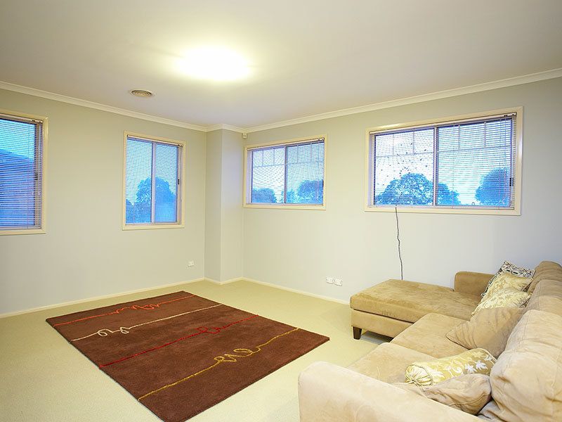 2 Saronvale Crescent, Hillside - Thumbnail 6