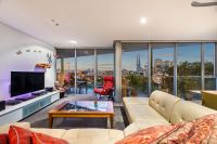 702/8 Distillery Drive, Pyrmont
