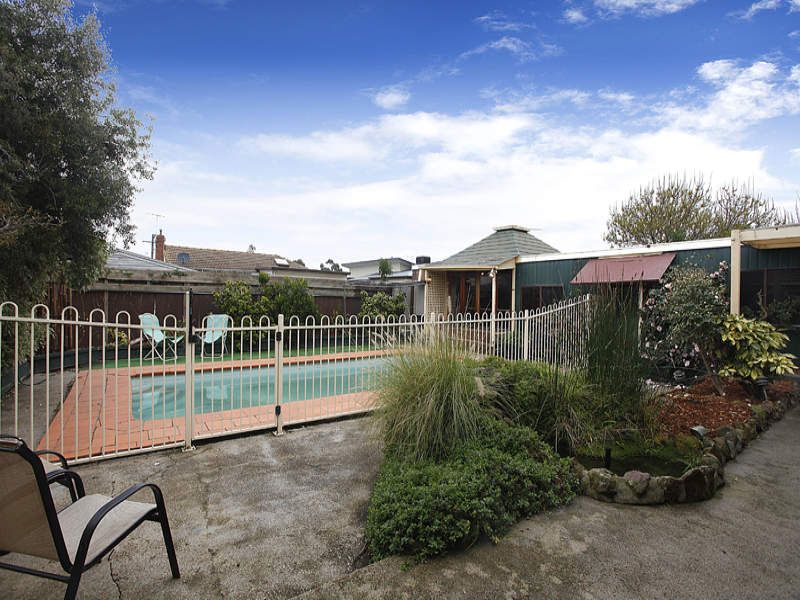 12 Stirling Avenue, Altona - Thumbnail 3
