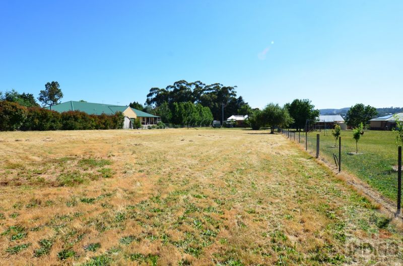 2/8 Diffey Road Beechworth VIC, Beechworth - Thumbnail 7