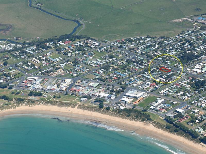 15 Whelan Street, Apollo Bay, VIC, Apollo Bay - Thumbnail 2
