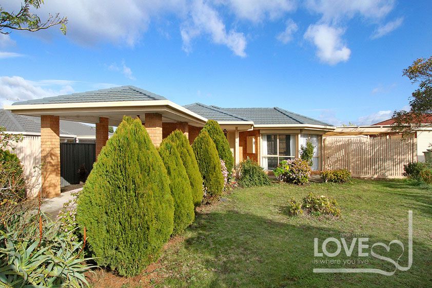 TUCKED AWAY IN A QUIET COURT **6 MONTH LEASE AVAILABLE**