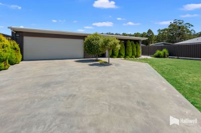 3
 
 
 
  
 
 
 2
 
 
 
  
 
 
 4
 
 
 
 
 
 
 
 4 McArthur Drive, Spreyton TAS 7310, Spreyton - Thumbnail 3