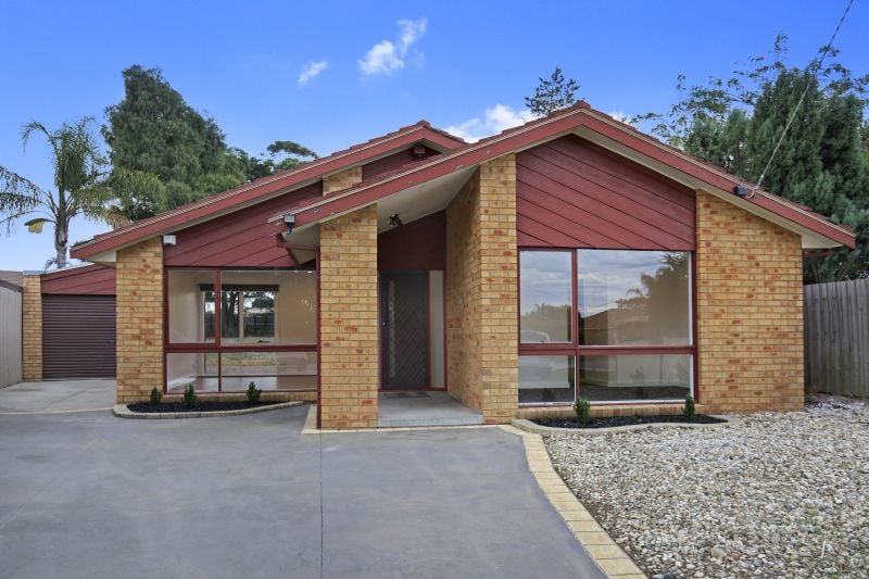 17 Bouverie Place, Epping