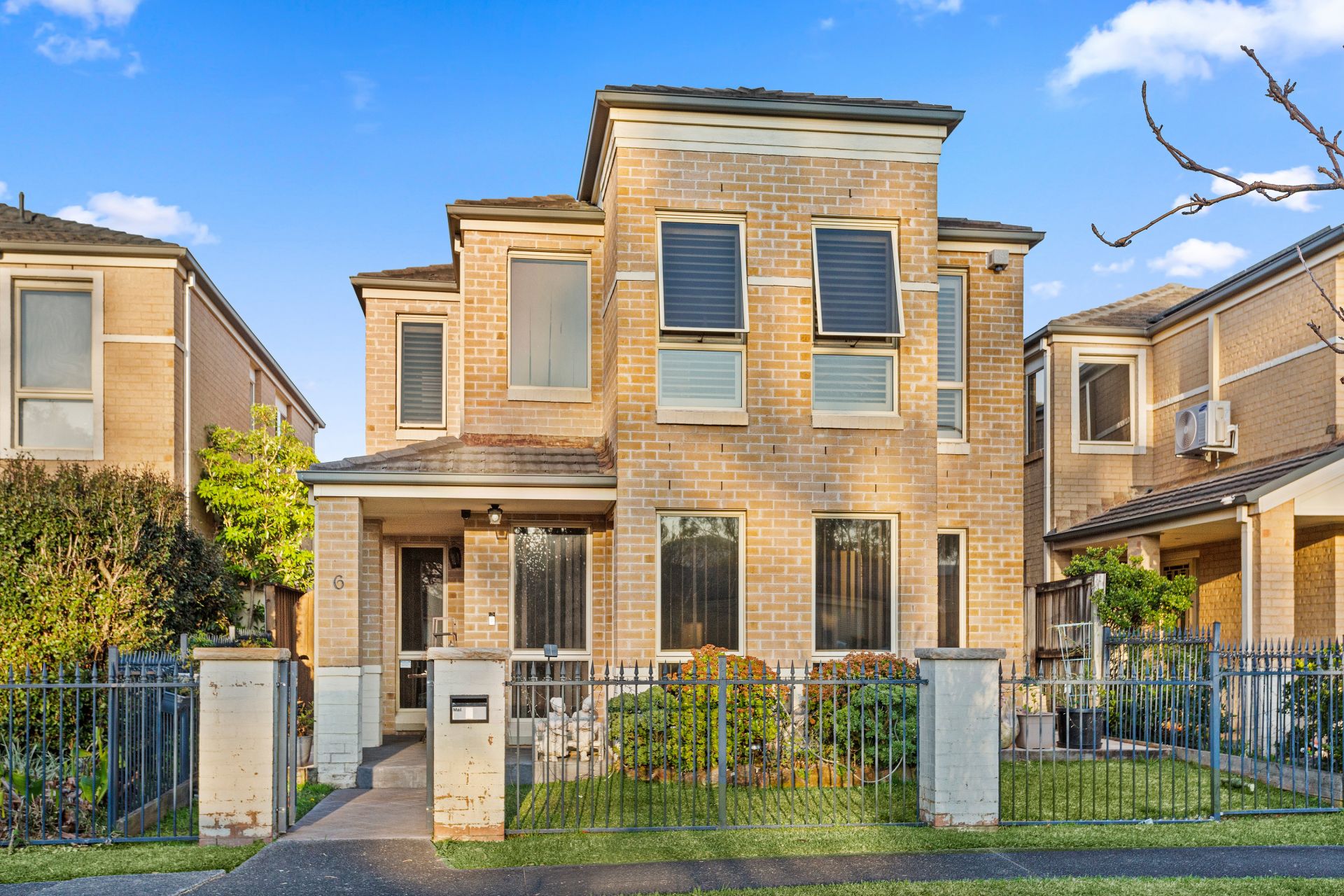 Real Estate For Sale 6 Paddington Lane Dapto , NSW