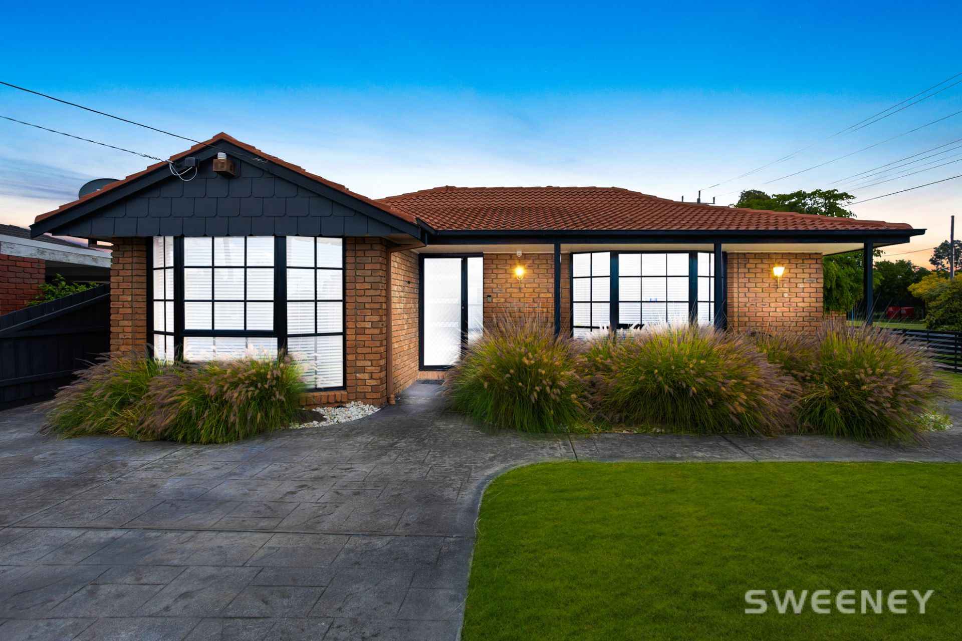 2 Hoddle Way, Altona Meadows - Thumbnail 2