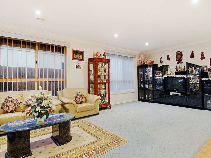 18 Hyde Court, Altona Meadows - Thumbnail 7