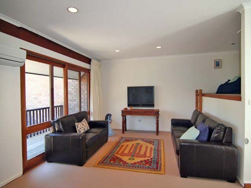 99 Wybalena Grove, Cook - Thumbnail 5