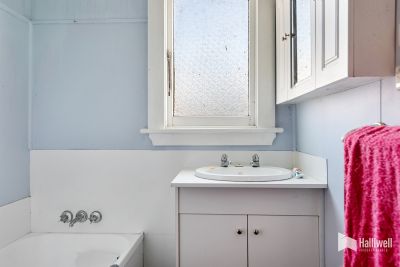 3
 
 
 
  
 
 
 1
 
 
 
  
 
 
 1
 
 
 
 
 
 
 
 25 Madden Crescent, Devonport TAS 7310, Devonport - Thumbnail 7