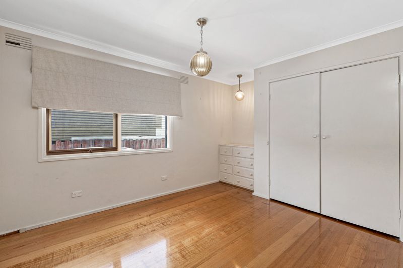19 Merton Street, Altona Meadows - Thumbnail 4