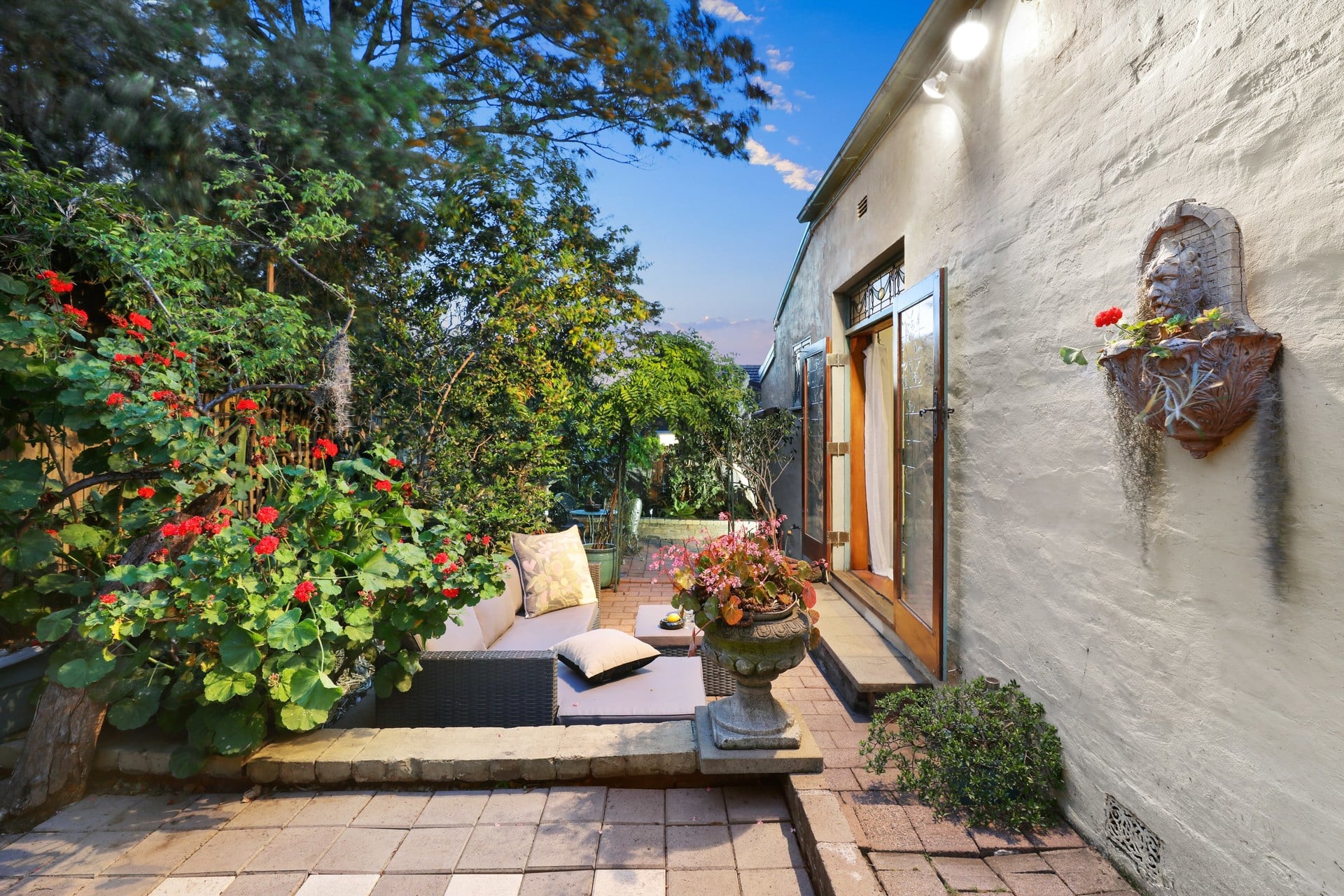 4 Roberts Street, ST PETERS, St Peters - Thumbnail 2