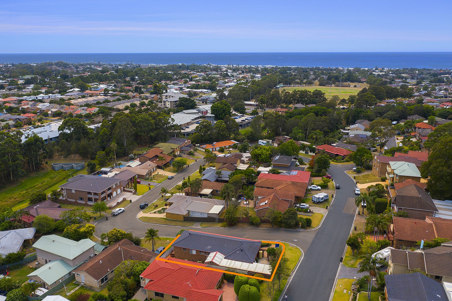 24 Halley Crescent, Woonona NSW