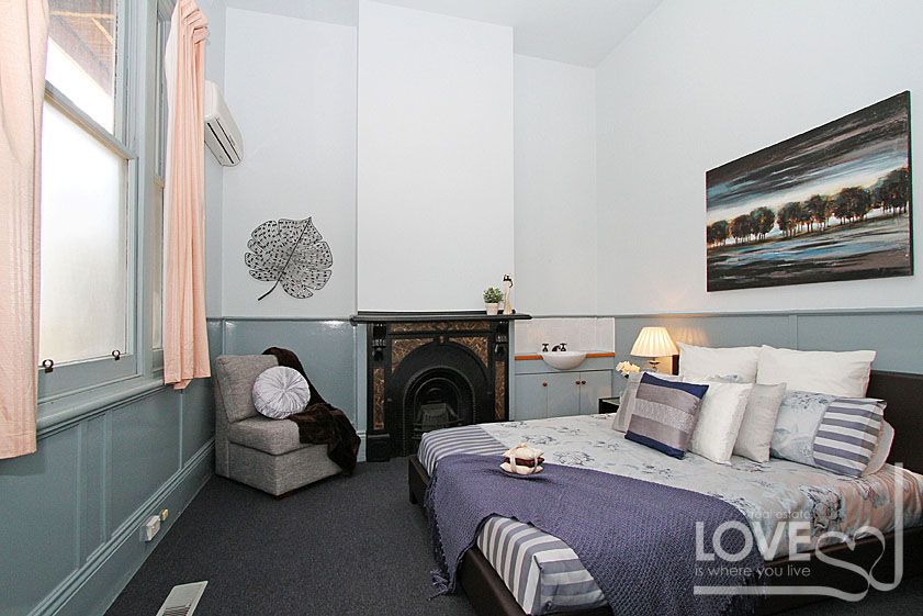 GRAND VICTORIAN TERRACE
