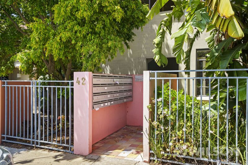 23/42 Waterloo Crescent, St Kilda