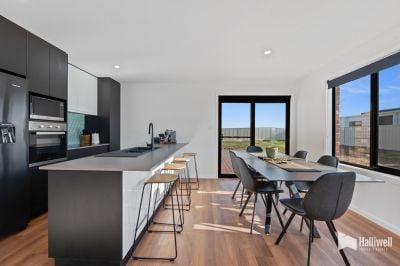 7 Beachrock View, East Devonport, East Devonport - Thumbnail 6