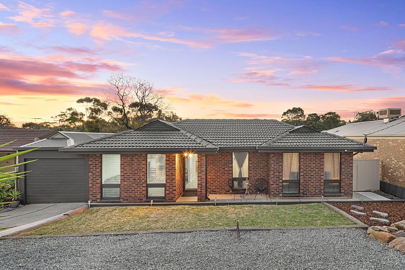 9 Alexander Crescent Hackham SA