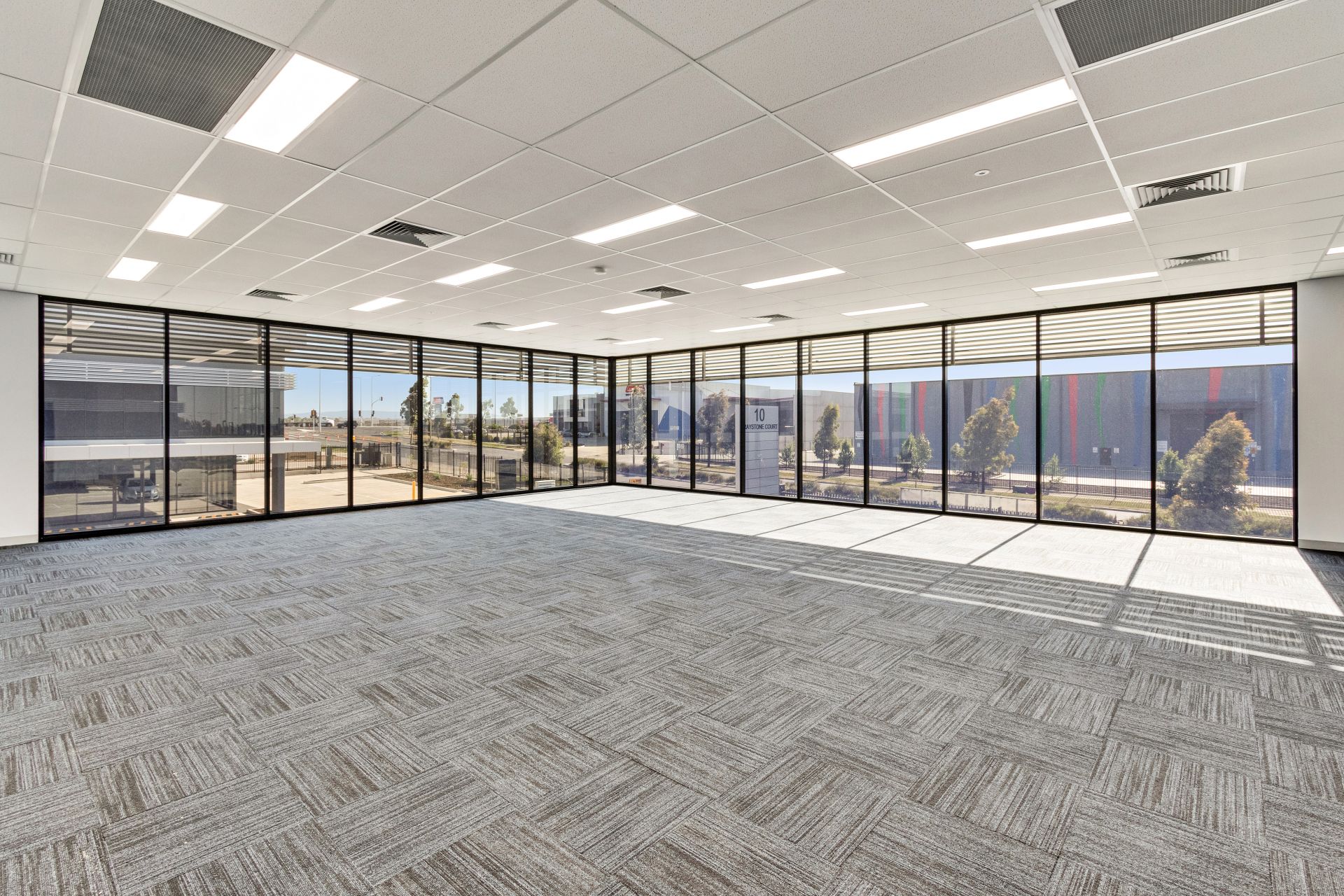 WAREHOUSE/ OFFICE/ SHOWROOM