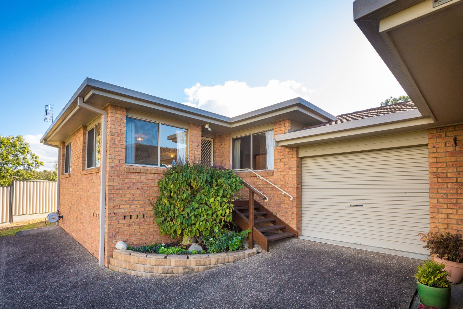 3/8 IVES STREET, Pambula