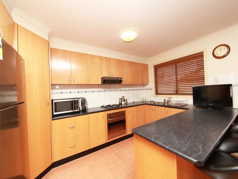 12 Astair Avenue SOUTH MORANG, South Morang - Thumbnail 5